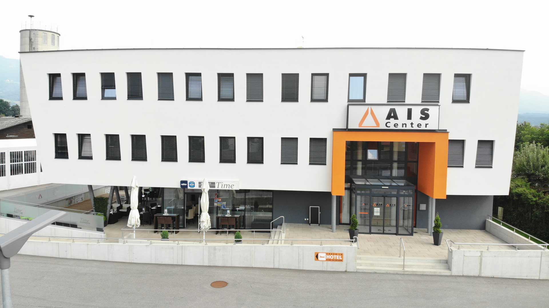 AIS Center Ansicht Bürogebäude